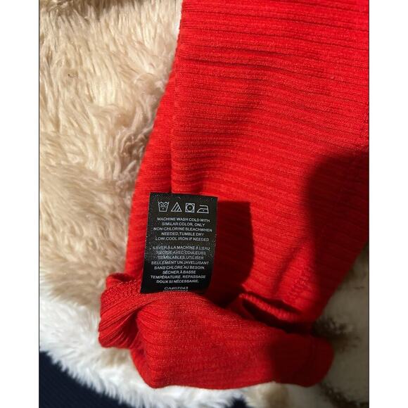 House Of Harlow 1960 Red Rib High Collar Sleeveless top Size M - Picture 5 of 5